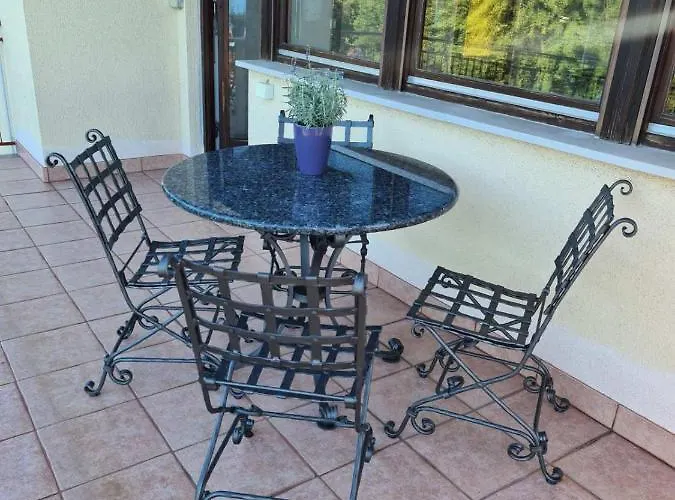 Διαμέρισμα Amore *